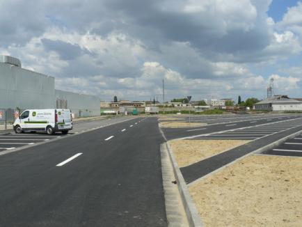 Cele aproape 400 de locuri de parcare din zona Real au fost finalizate 